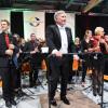 Carmina Burana - Dirigent Helmut Hubov beim grossen Applaus in Stockach